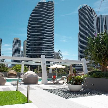 The Eureka Gold Coast Residence On Broadbeach Bagian luar foto
