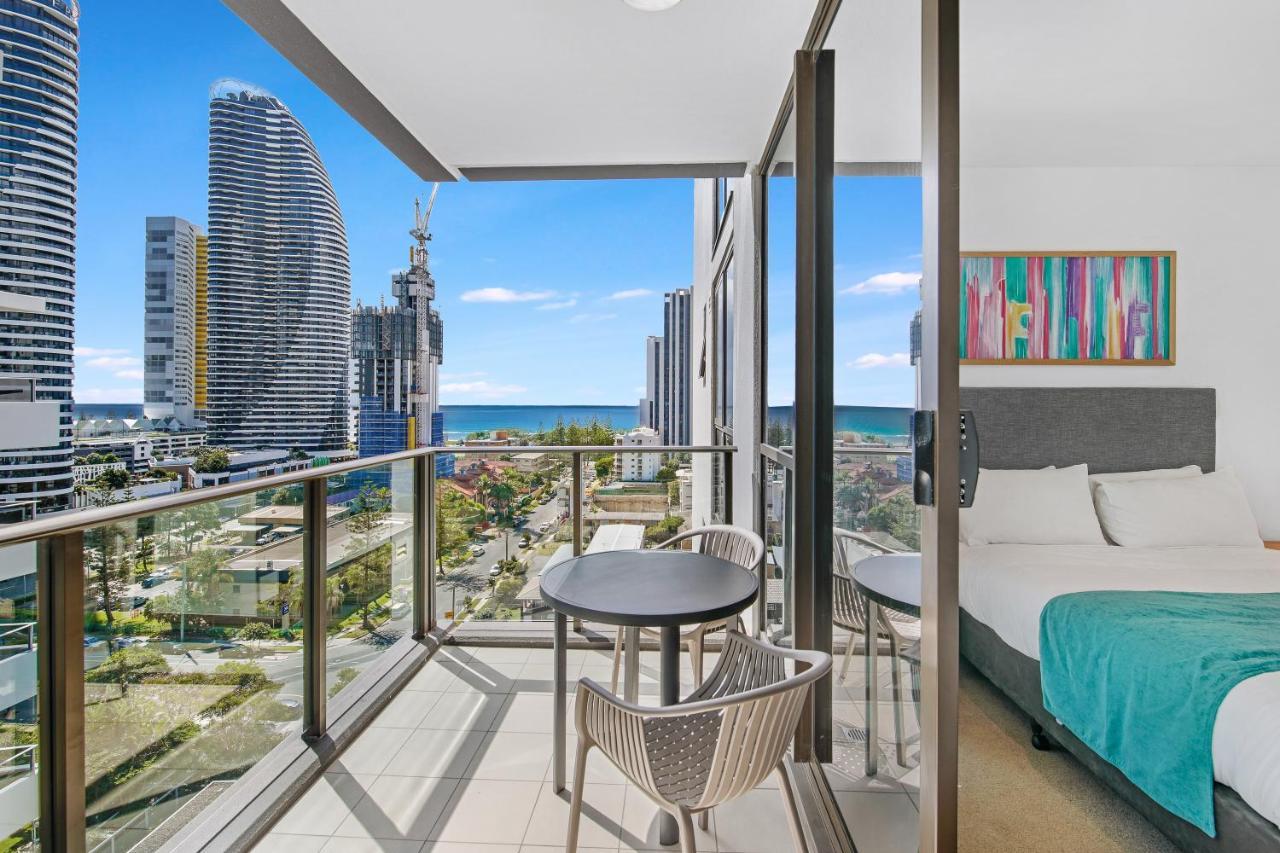 The Eureka Gold Coast Residence On Broadbeach Bagian luar foto