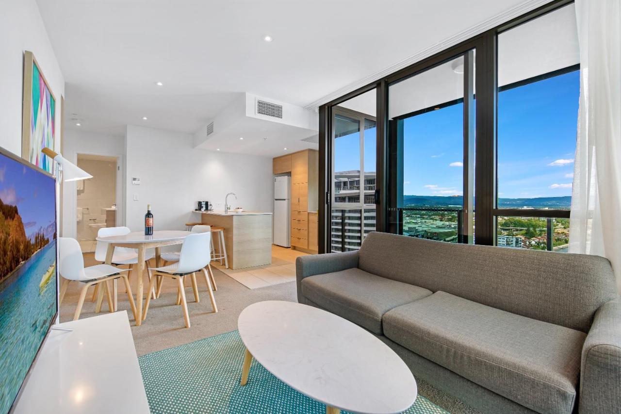The Eureka Gold Coast Residence On Broadbeach Bagian luar foto