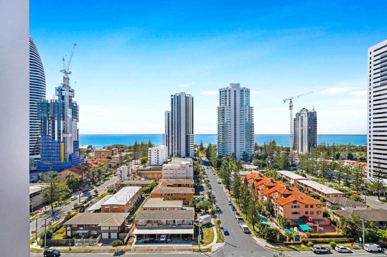 The Eureka Gold Coast Residence On Broadbeach Bagian luar foto