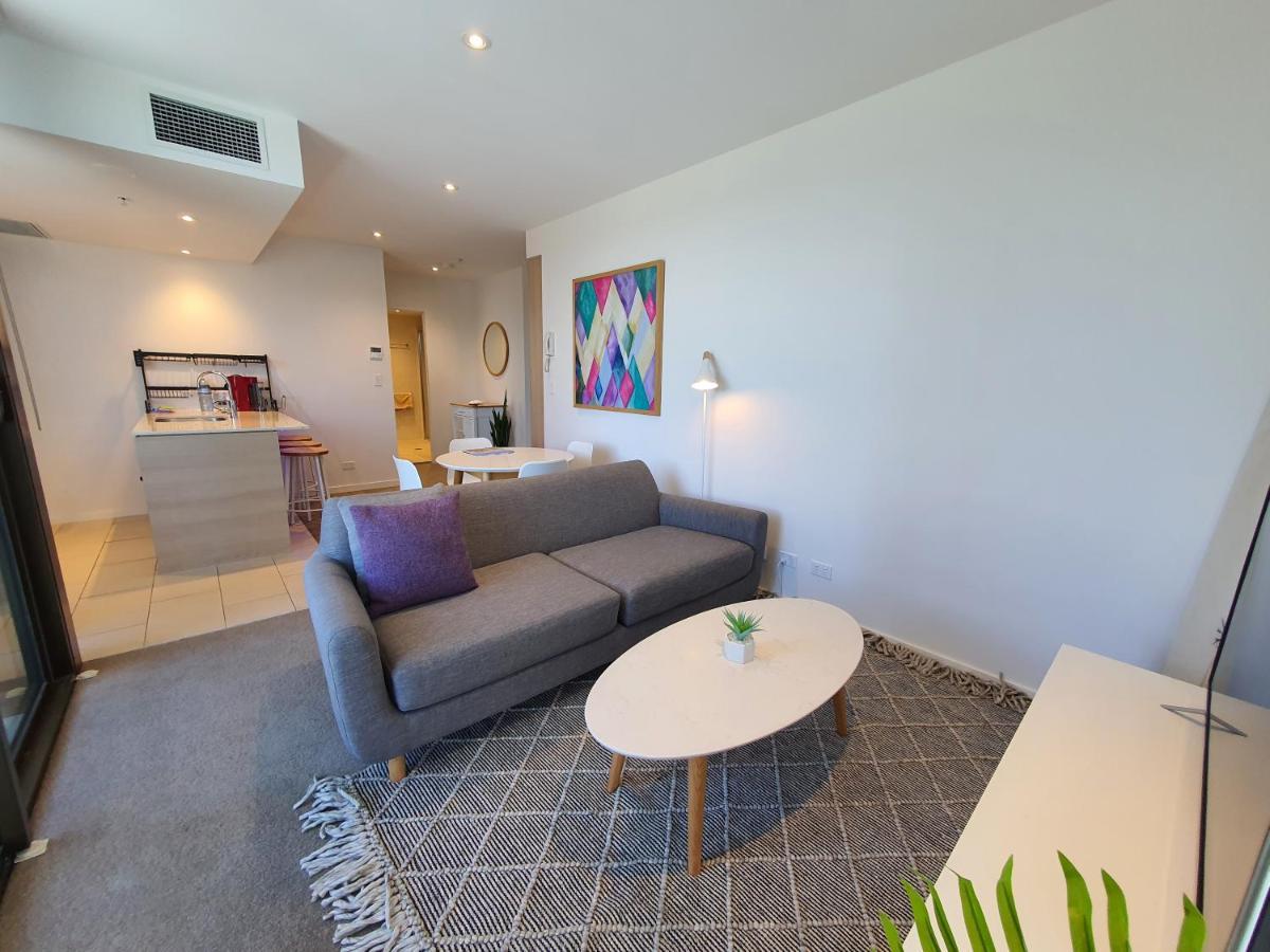 The Eureka Gold Coast Residence On Broadbeach Bagian luar foto
